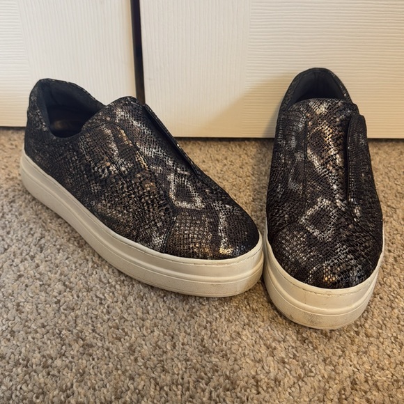 J/Slides snake print sneakers size 7.5 - Picture 1 of 7